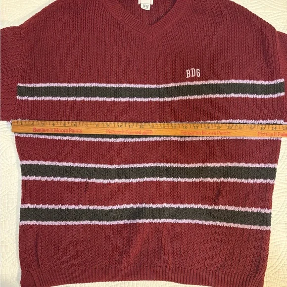 Urban Outfitters BDG Burgundy and Striped Chunky Knit Sweater Medium Grunge - Picture 4 of 9